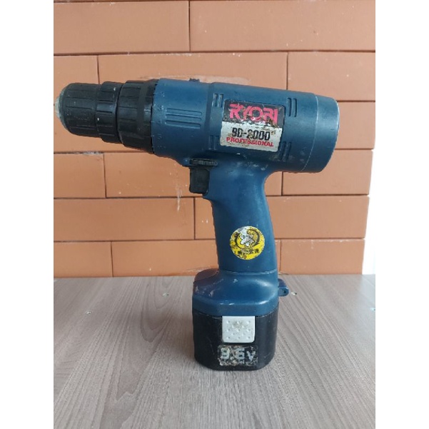 Thân máy vỏ pin máy khoan Ryobi 9.6V BD2000. Hàng bãi Nhật.