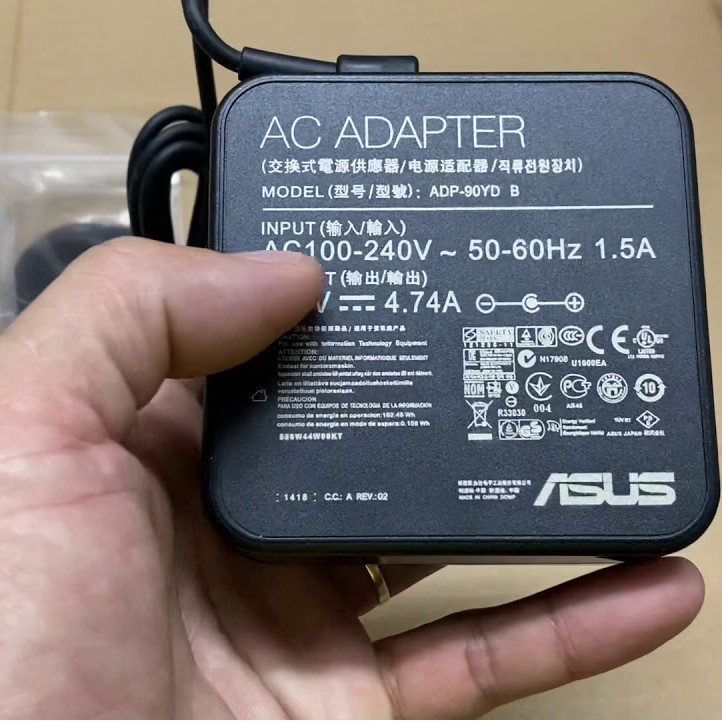 (ADAPTER) SẠC LAPTOP ASUS 19V-4.74A (90W) (Vuông, Đầu thường) kích thước đầu ghim (5.5 x 2.5 mm)