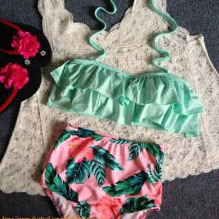 Set bikini hai mảnh
