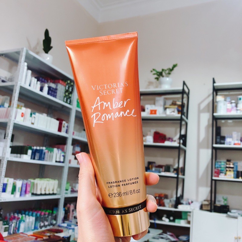 Dưỡng thể Amber Romance Victoria Secret