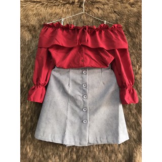 Áo trễ vai bèo cài nút