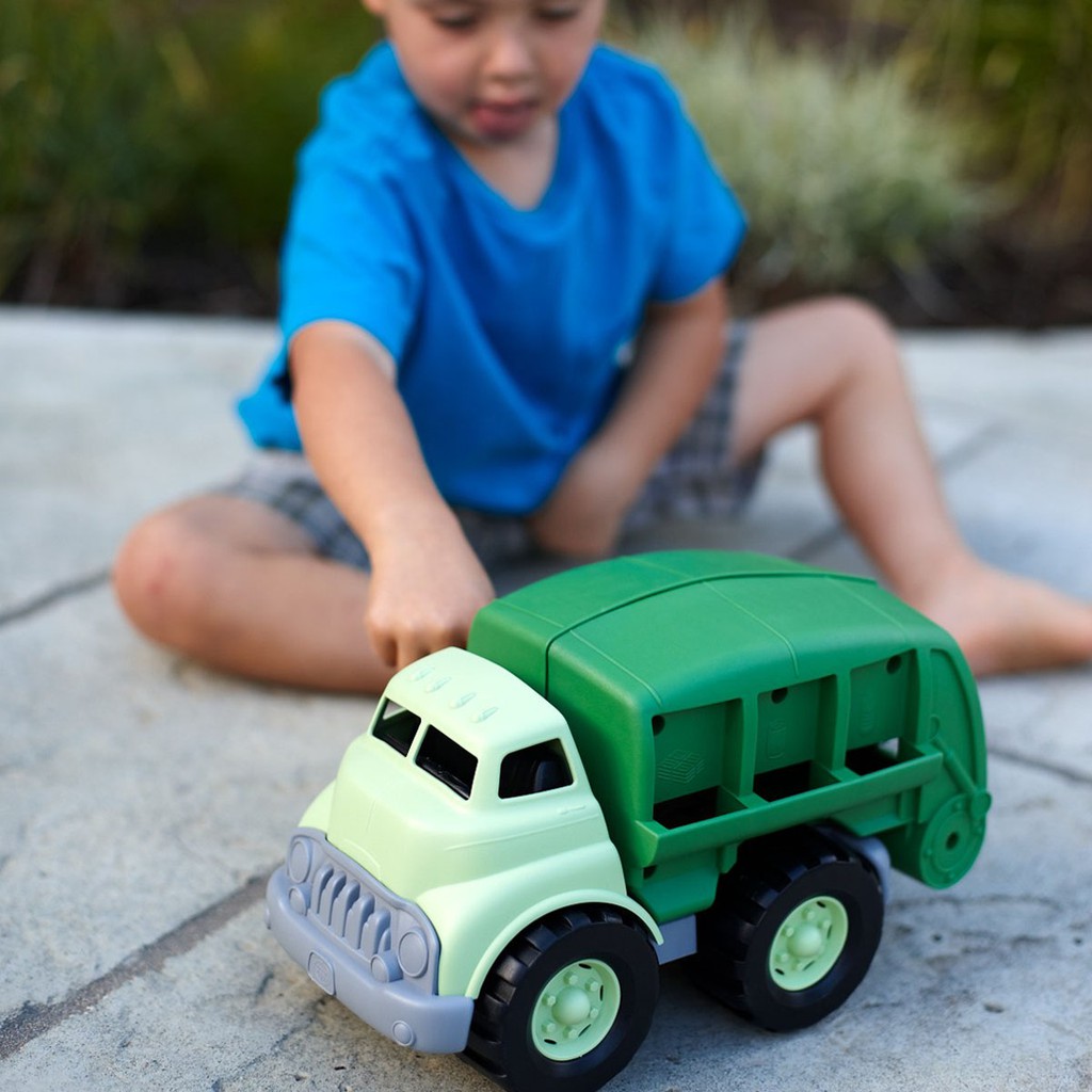 Đồ chơi xe chở rác Green Toys