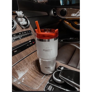 Ly giữ nhiệt Starbucks Stanley