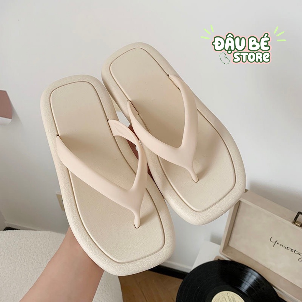 Dép Tông Xỏ Ngón Màu Trơn Ulzzang Trend- Dép Kẹp Đế Bằng Mũi Vuông Đi Biển Thời Trang Nữ Chống Trơn Trượt - Daube - D031
