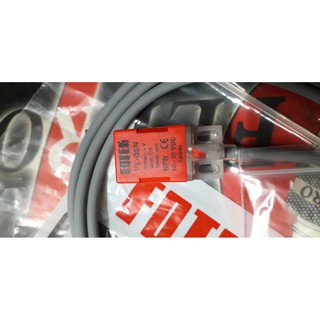Cảm biến tiệm cận PL-05N