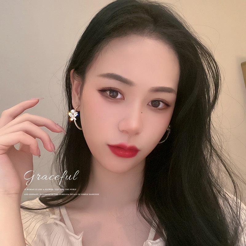 Bông tai mặt hình bướm đính đá và ngọc trai phong cách Hàn Quốc