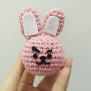 Cooky- Móc khoá BTS bằng len