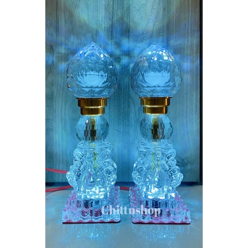 MỘT CẶP ĐÈN THỜ TRÁI ĐÀO PHA LÊ KIỂU DÁNG THIÊN NGA