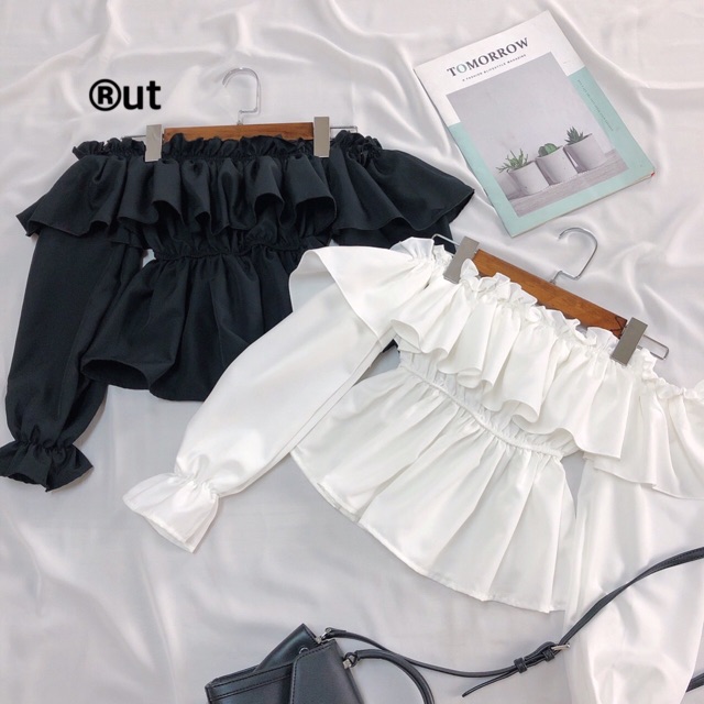 MS73 áo croptop bẹt vai nhún eo 2 màu kate xịn bao bán shop