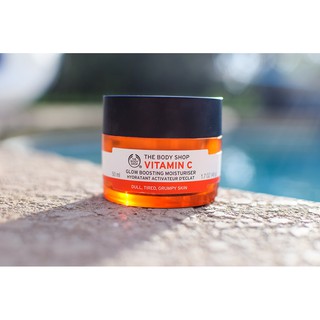 Kem Dưỡng Trắng Da The Body Shop Vitamin C Glow Boosting Moisturiser 50ml