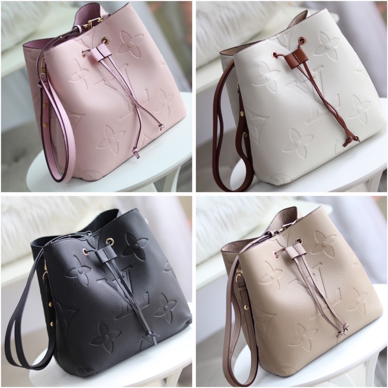Túi hoạ tiết lv. size25cm chất da dê về 4 mầu cực xinh