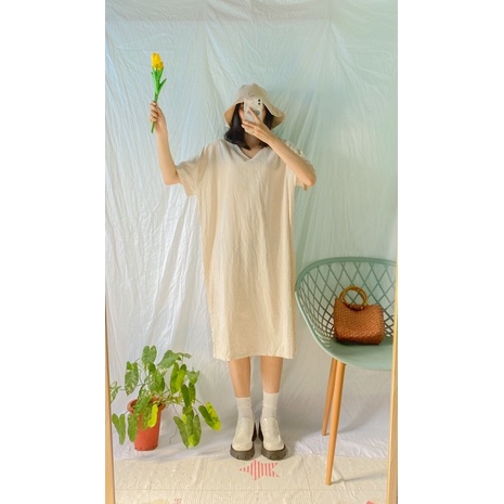 Đầm be linen form rộng