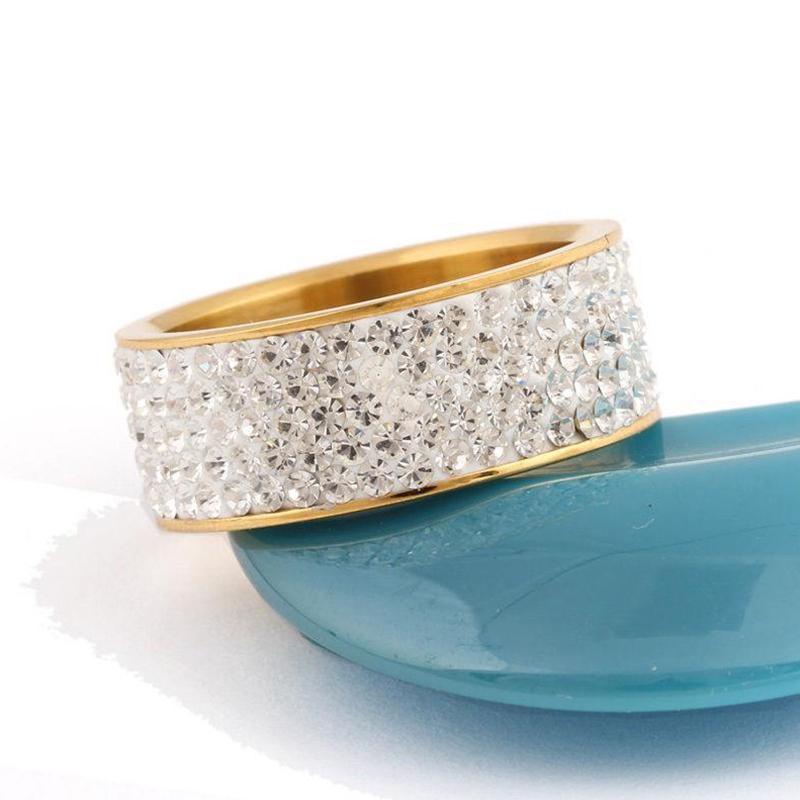 1 Nhẫn Đính Hôn Thép Titan Lấp Lánh Cho Cặp Đôi