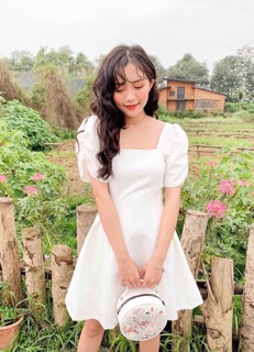 Đầm trắng dự tiệc