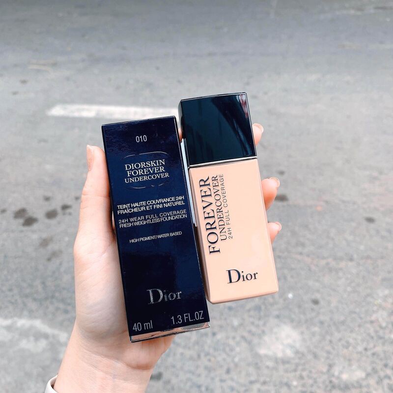 Kem nền Dior Forever Undercover