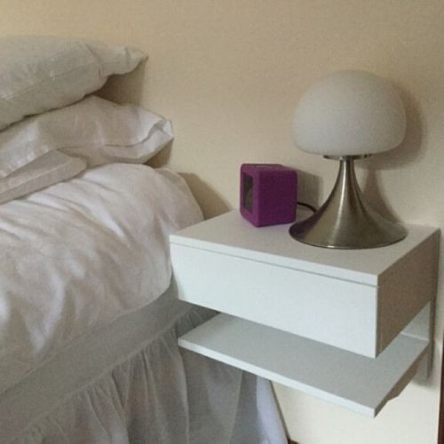 Kệ/Tab trang trí đầu giường treo tường nhỏ gọn, tiện lợi để sách & laptop Tab-2588 | BigBuy360 - bigbuy360.vn