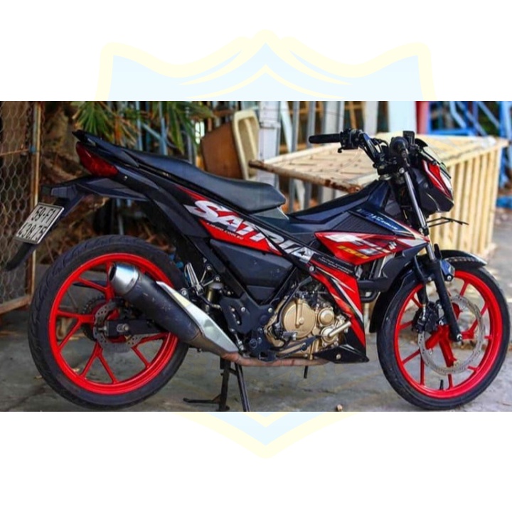 ( Quí khách vui lòng mang ra tiệm cho thợ dán ) Tem satria fi sấm sét đỏ đen chất liệu CROM