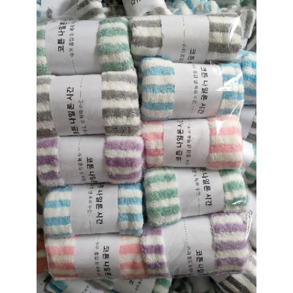 Khăn mặt Hàn kẻ, mềm mịn, thấm hút tốt 30x50cm