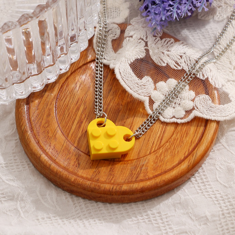 Set 2 Vòng Cổ Chocker Mặt Trái Tim Ghép Hình Sáng Tạo