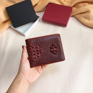 Ví da bò dập vân cá sấu