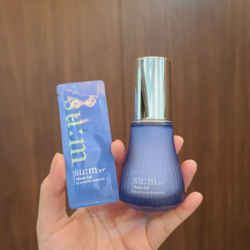 Gói Tinh Chất Sum Xanh Cấp Nước Giảm Mụn Kiềm Dầu - Su:m37 Water Full Bluemune Essence | BigBuy360 - bigbuy360.vn