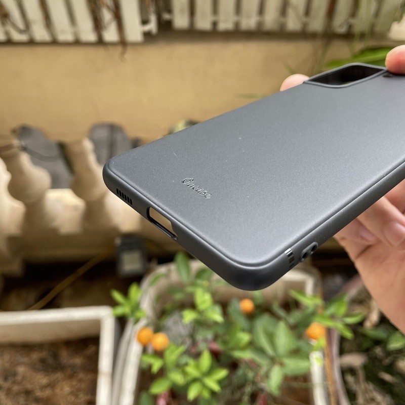 Opps lưng Ou Case màu đem cho Samsung S21/ S21 Plus/ S21 Ultra chính hãng