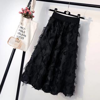 Váy hoạ tiết