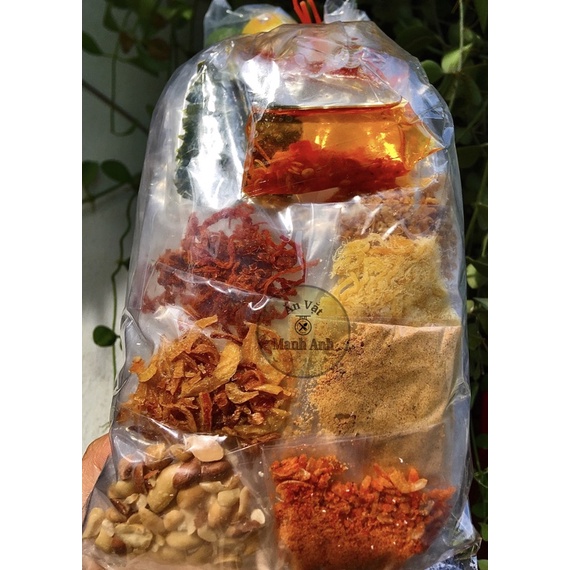 Bánh tráng trộn full topping