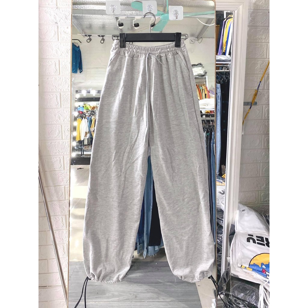 Quần chốt gấu KT Closet kiểu dáng unisex nam nữ mặc được, ống rông, chốt chỉnh mặc được 2 kiểu KT | BigBuy360 - bigbuy360.vn