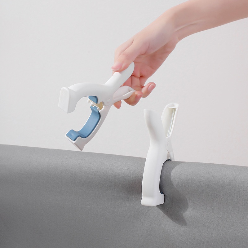 1 Kẹp Phơi Quần Áo Đa Năng Chống Gió Hình Tai Thỏ Dễ Thương