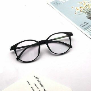 Gọng kính cận thời trang cho sinh viên