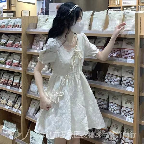 Đầm Trắng Dáng Chữ a Tay Phồng Cổ Vuông Lưng Cao Phối Nơ Xinh Xắn Cho Nữ