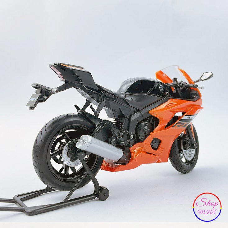 Xe mô hình mô tô YAMAHA YZF-R6 TẶNG KÈM BIỂN SỐ tỉ lệ 1:12 hãng Welly