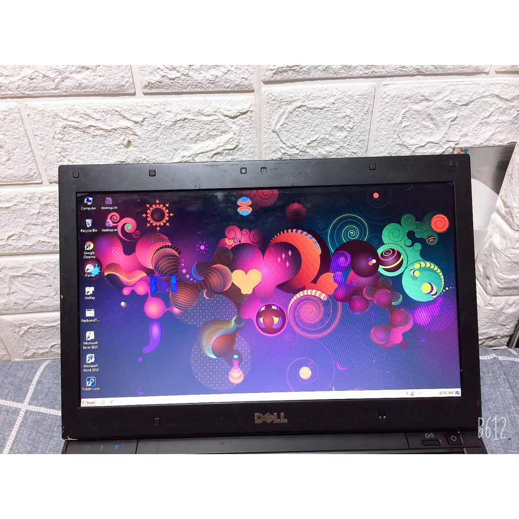 Laptop dell P05G i5 M540 hàng dùng văn phòng học tập rất tốt