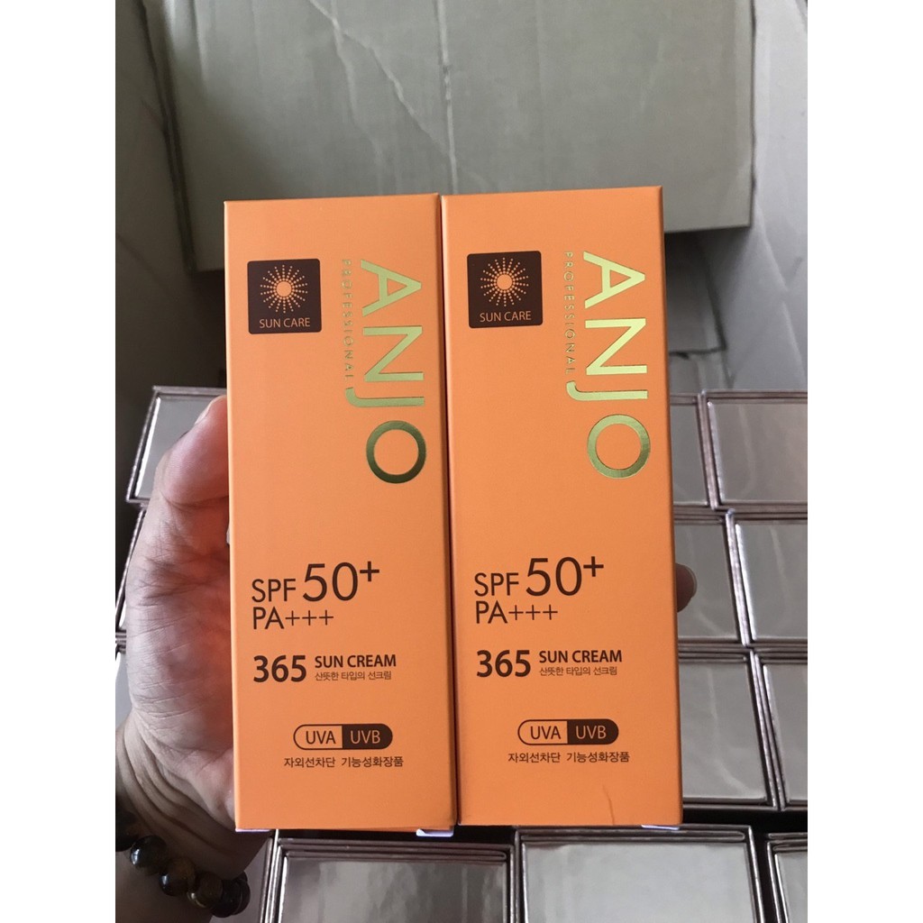 Kem chống nắng Anjo Professional SPF 50+ PA+++ 365 Sun Cream