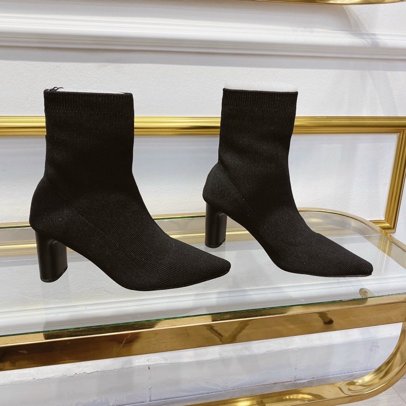 Boot len Zara xuất dư