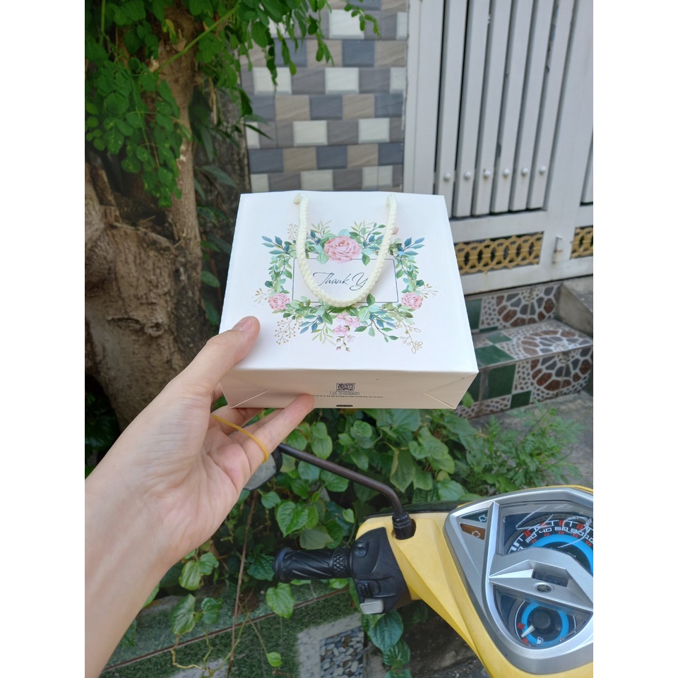 25 cái - Túi giấy vuông đựng mỹ phẩm quà tặng phụ kiện nước hoa nhỏ - Mẫu số 14 Bông xanh