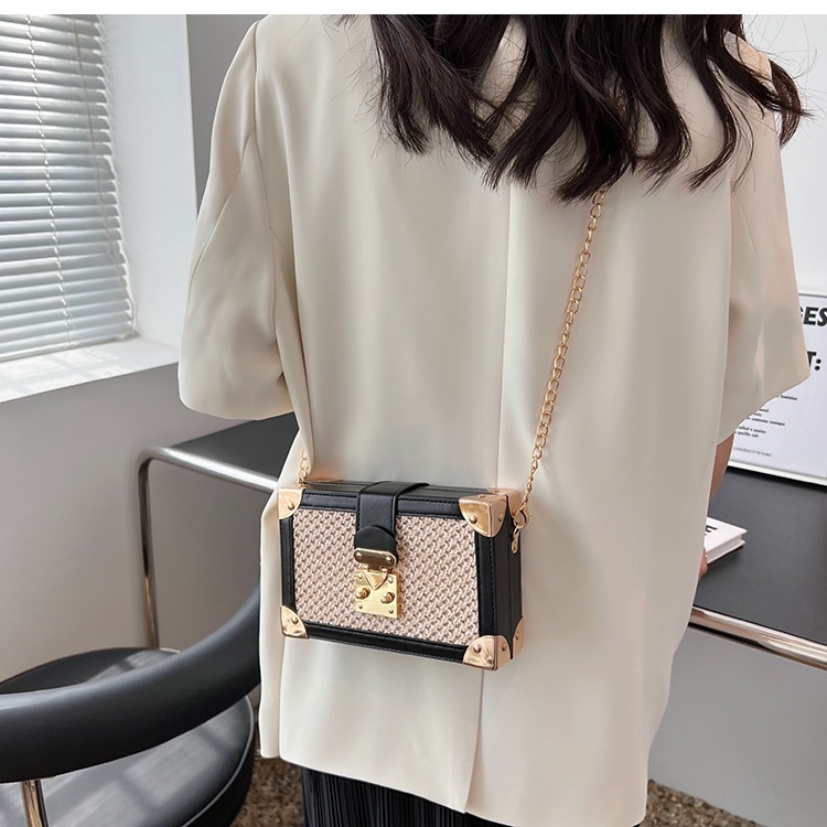 Túi Đeo Vai Dây Xích Thời Trang Đơn Giản Dễ Phối Đồ Cho Nữ