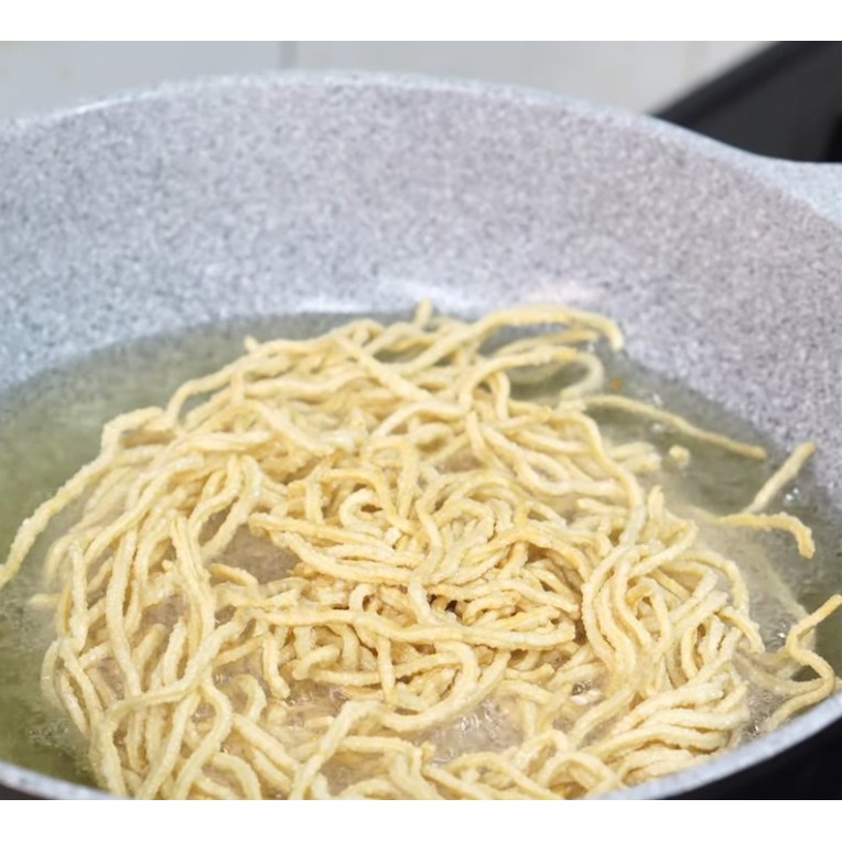 Mì Xào Giòn Trung Hoa  - Mì Chiên Giòn (chưa chiên) - 200g -  date mới - mã 0018 | BigBuy360 - bigbuy360.vn