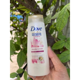 Dầu gội dove óng mềm tự nhiên 70g..