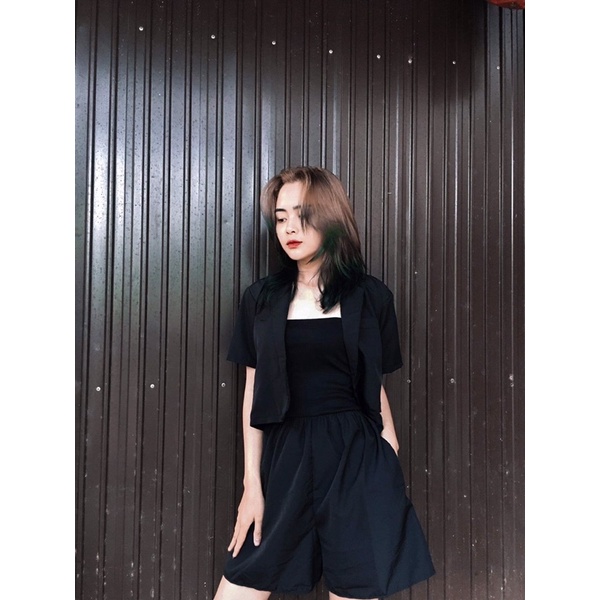 Set bộ jumpsuit đùi kèm áo khoác - hàng xịn - SHOP Q&V | BigBuy360 - bigbuy360.vn