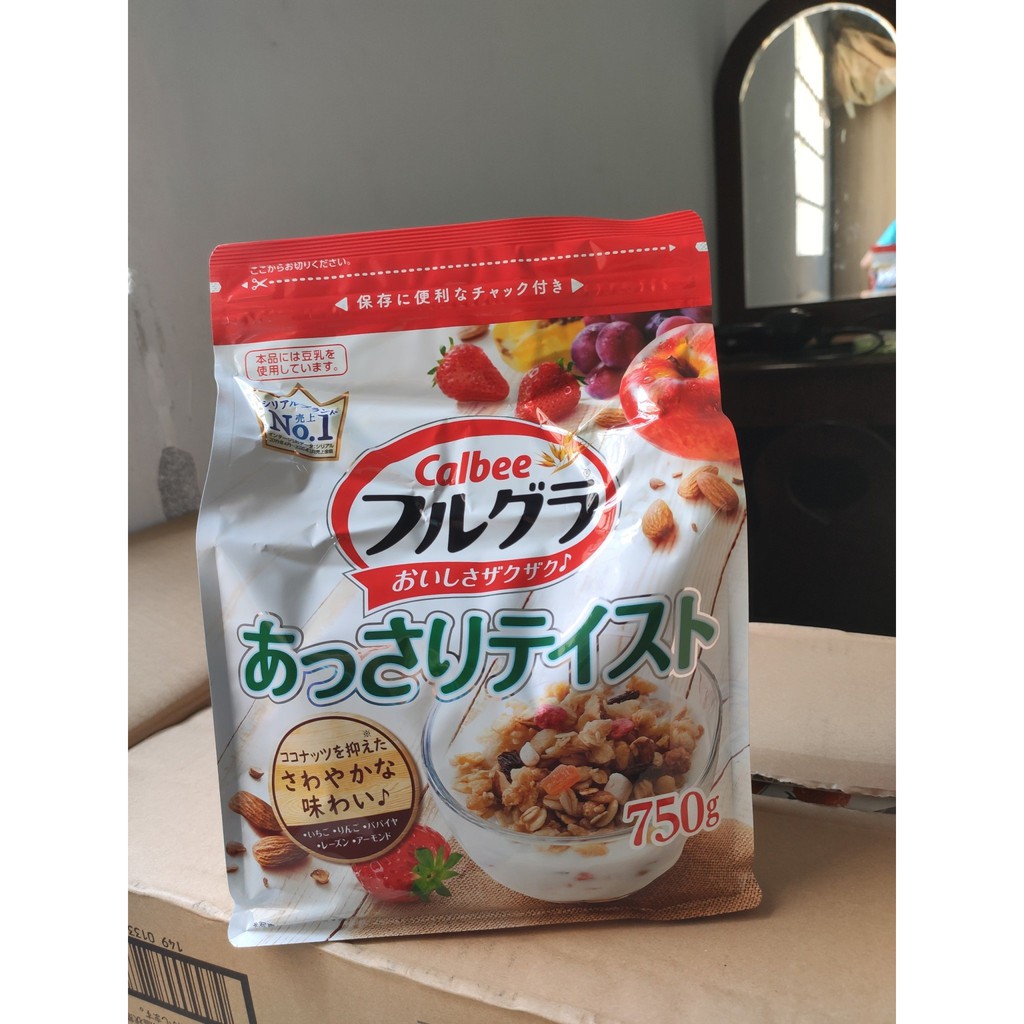 Ngũ cốc Calbee Nhật Bản túi mới 750g