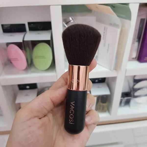 [Đại Lý Chính Thức] Cọ Phủ Phấn Và Má Hồng Bỏ Túi Vacosi Short Powder &amp; Blush Brush M05