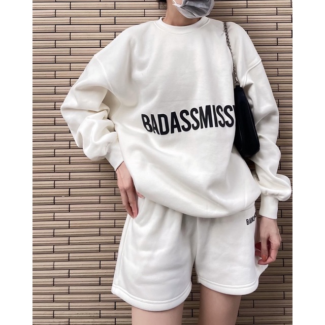 Áo dáng rộng BADASS SWEATER | BigBuy360 - bigbuy360.vn