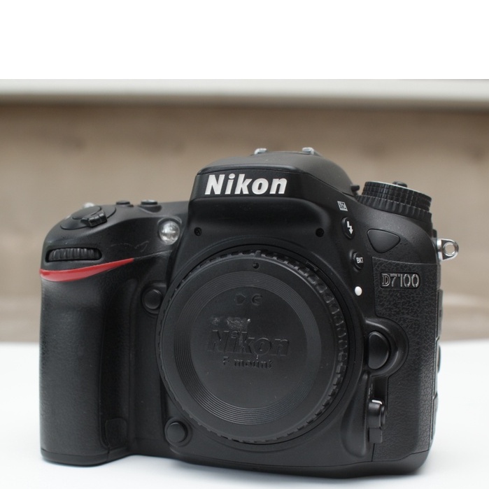 Máy ảnh nikon D7100 đẹp nobox mới 97%