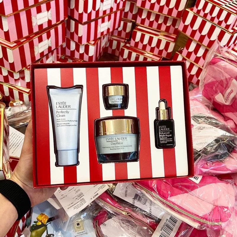 SET DƯỠNG CHĂM SÓC DA 4 MÓN ESTEE LAUDER