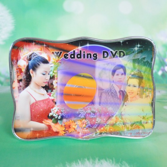 in ảnh ép mica để bàn