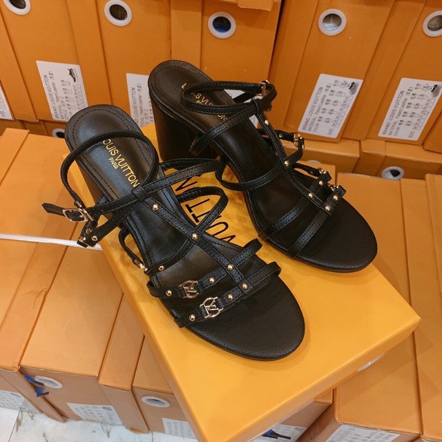 Sandal dây bản mới