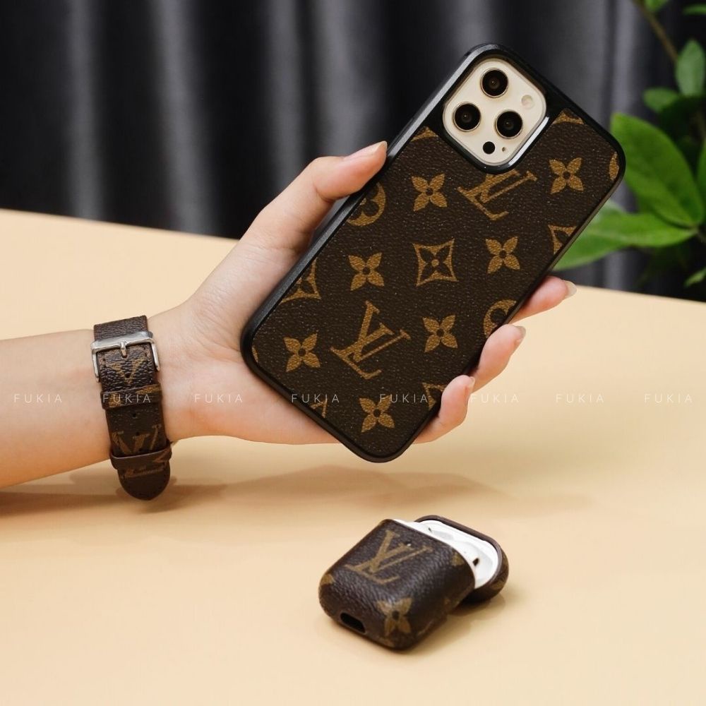 Ốp da thủ công IV viền đen dành cho IPhone 14/14Plus/14Pro/14Promax/13/13Pro/13Promax/12/12Pro/12Promax ODTC125