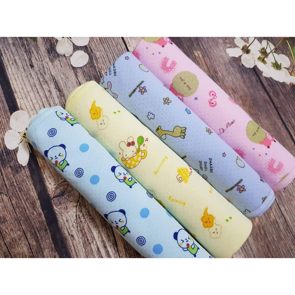 Tấm lót xốp siêu êm có lót chống thấm 50x70cm